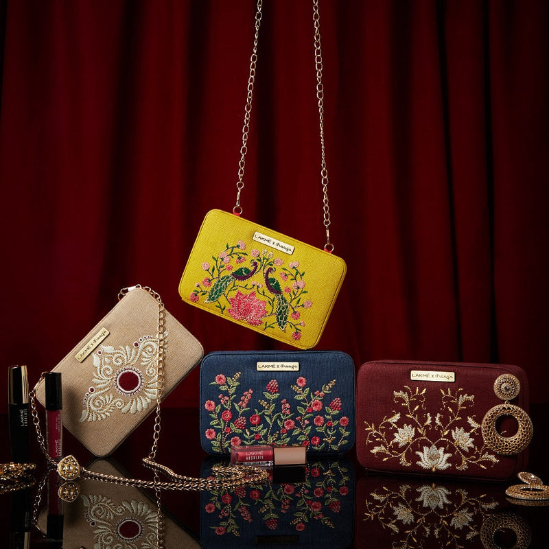 Dhaaga Clutch